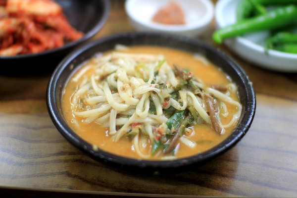 어탕맛칼국수 이미지